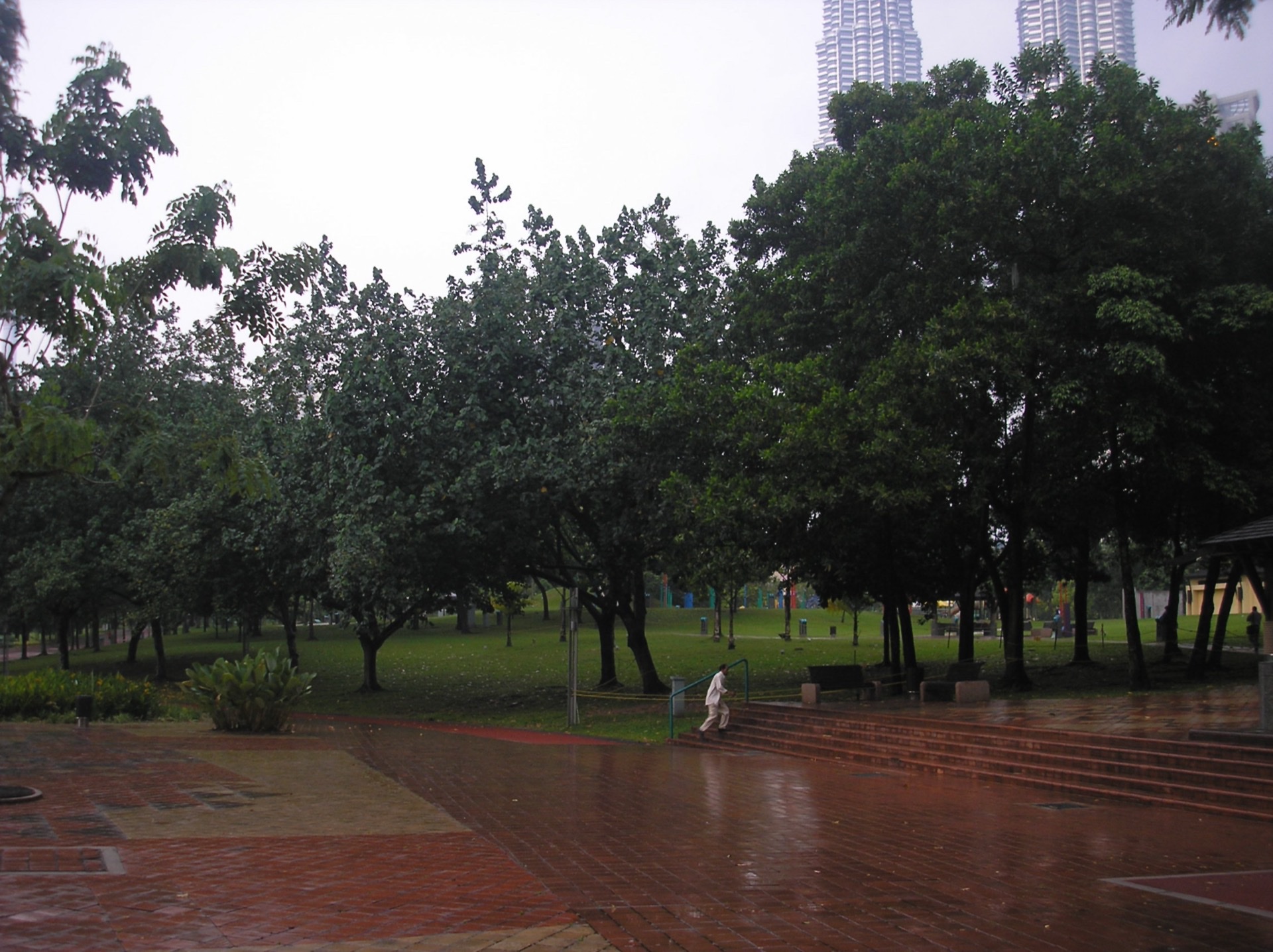Kuala Lumpur Modern Skyline representing Malaysia Territorial Tax and DE Rantau Nomad Pass