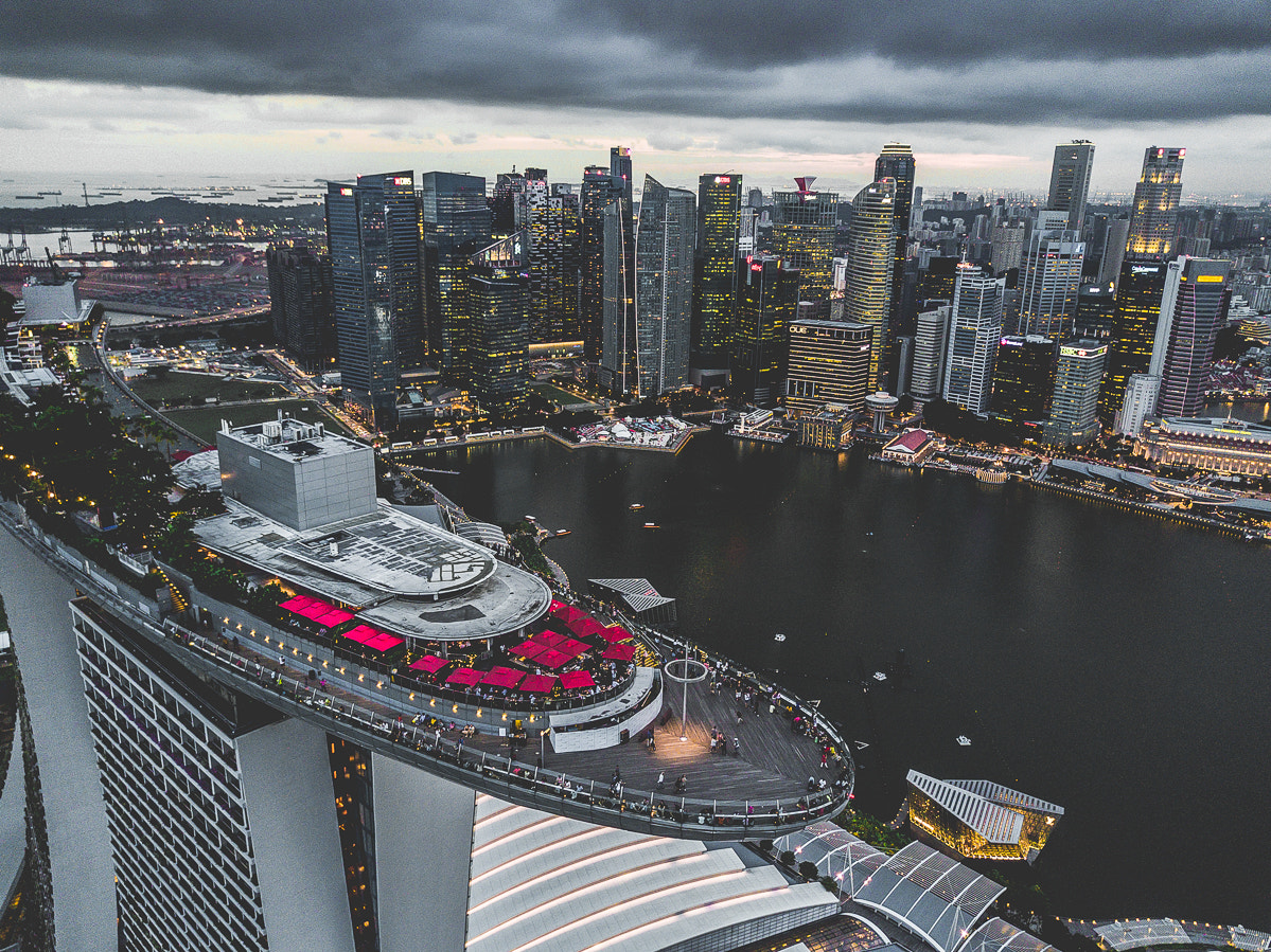 Singapore Marina Bay Sands and financial district skyline